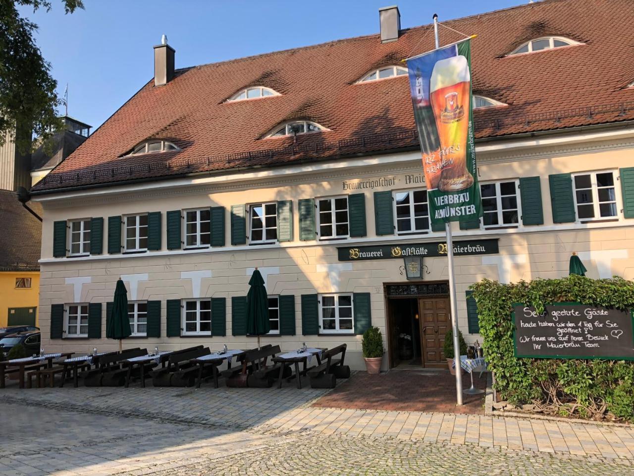 Brauereigasthof Und Hotel Maierbraeu Altomünster Exterior foto